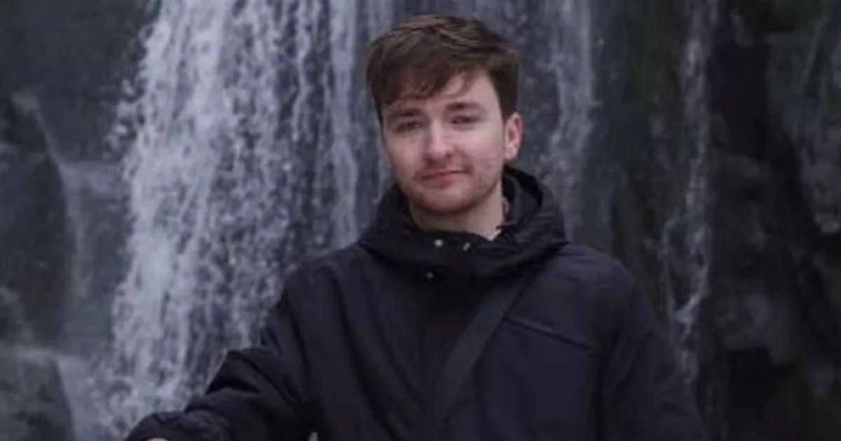 British teacher, 25, dies abroad 90 minutes after 'excited to come home' call