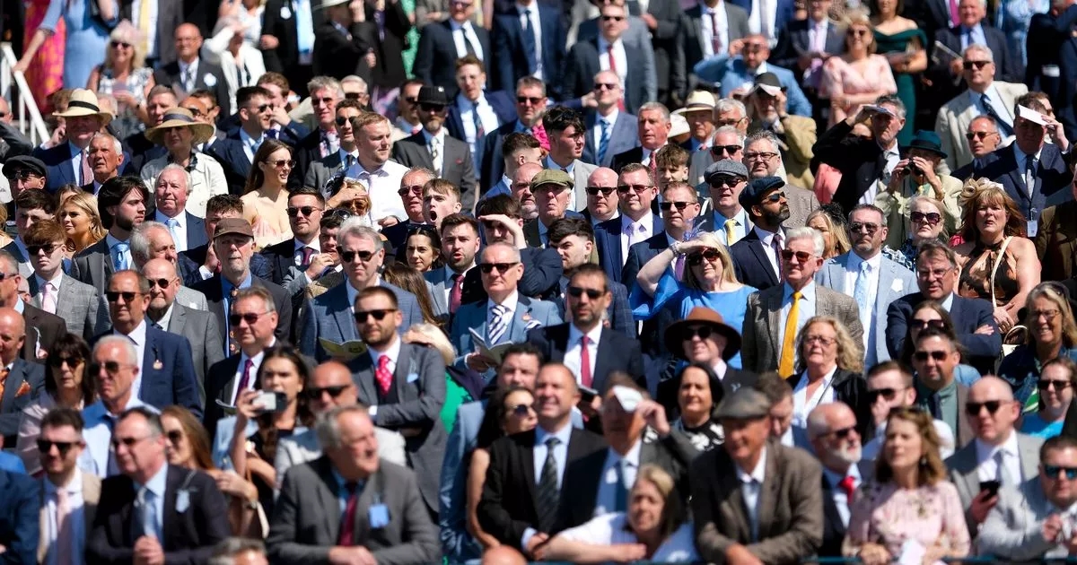York racecourse makes strict dress code decision in heatwave after Ascot refusal