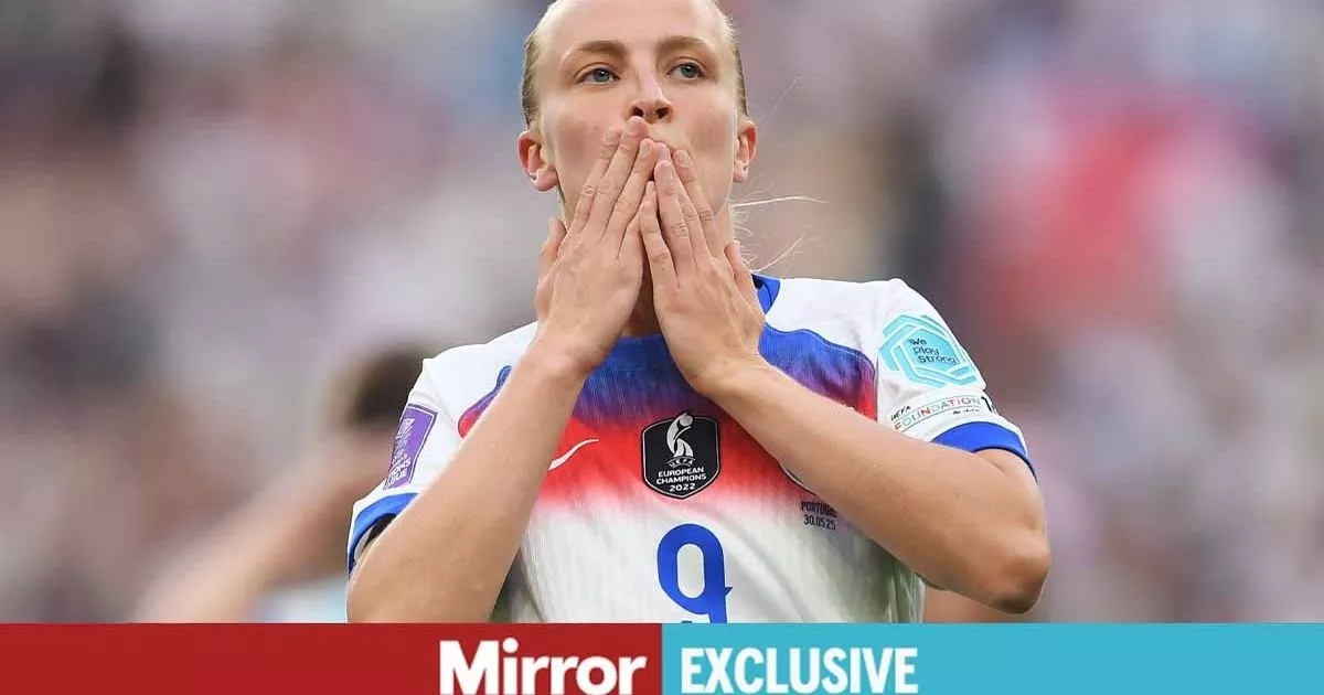 Aggie Beever-Jones dreams of Lionesses glory after 'rollercoaster' Chelsea year