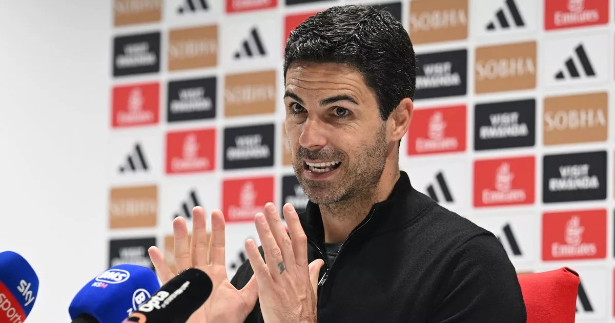 Arsenal's triple striker boost as 'discount' emerges and '£25.6m talks kick off'
