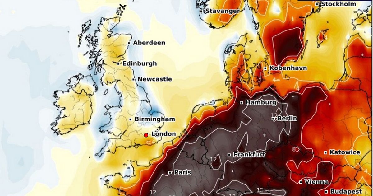 Exact date 'cold front' will replace 35C heatwave as UK weather maps turn blue