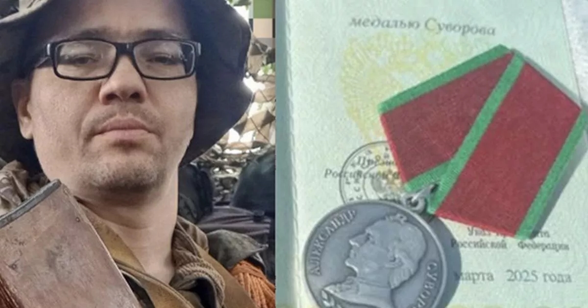 British traitor's sick Kremlin bravery medal for 'wiping out' Ukrainians