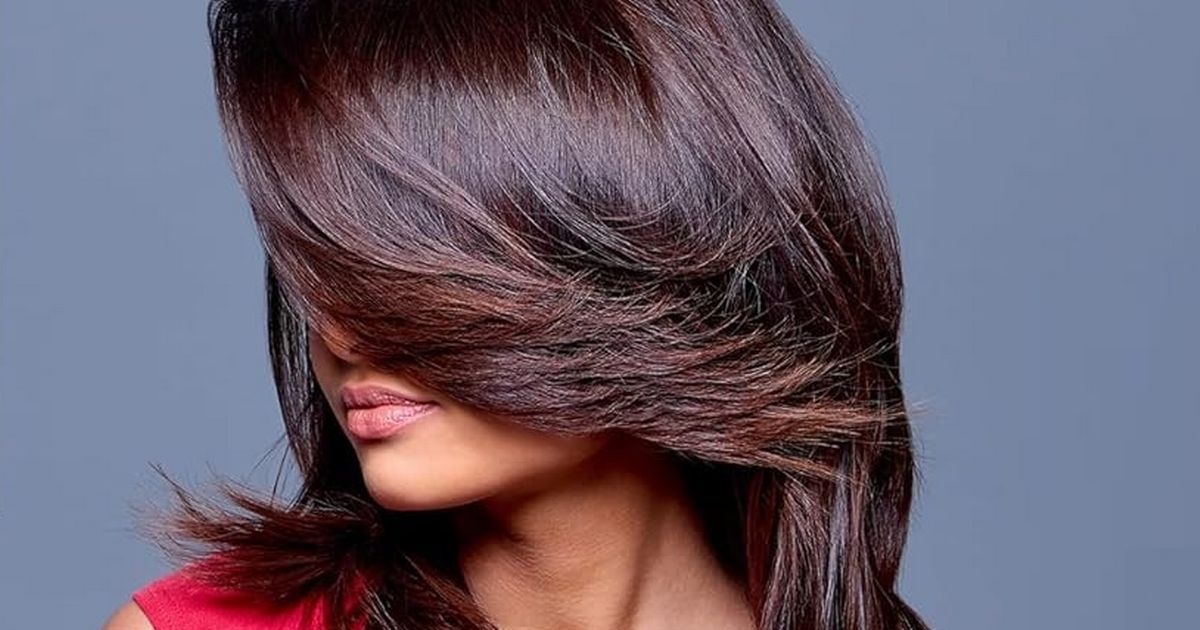 'Insane' anti-frizz spray keeps hair straight 'even in worst humidity'