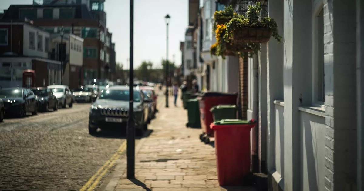 Met Office tells Brits to do 5-second test before heading outside this weekend