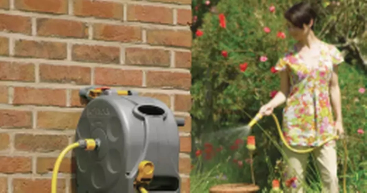 Wall mount hosepipe 'doesn't kink' and is easy to assemble