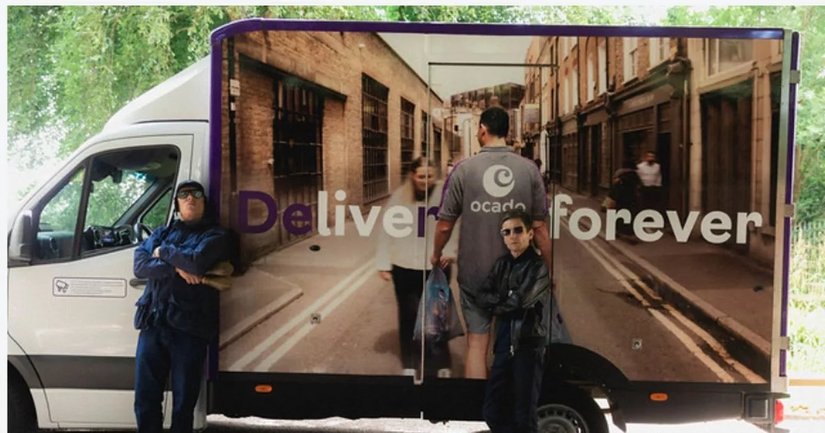 Noel and Liam ‘spotted delivering groceries' as Oasis fever rocks Britain