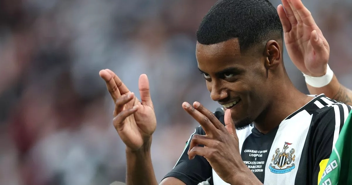 Liverpool handed positive Alexander Isak transfer update - 'Only see him joining'