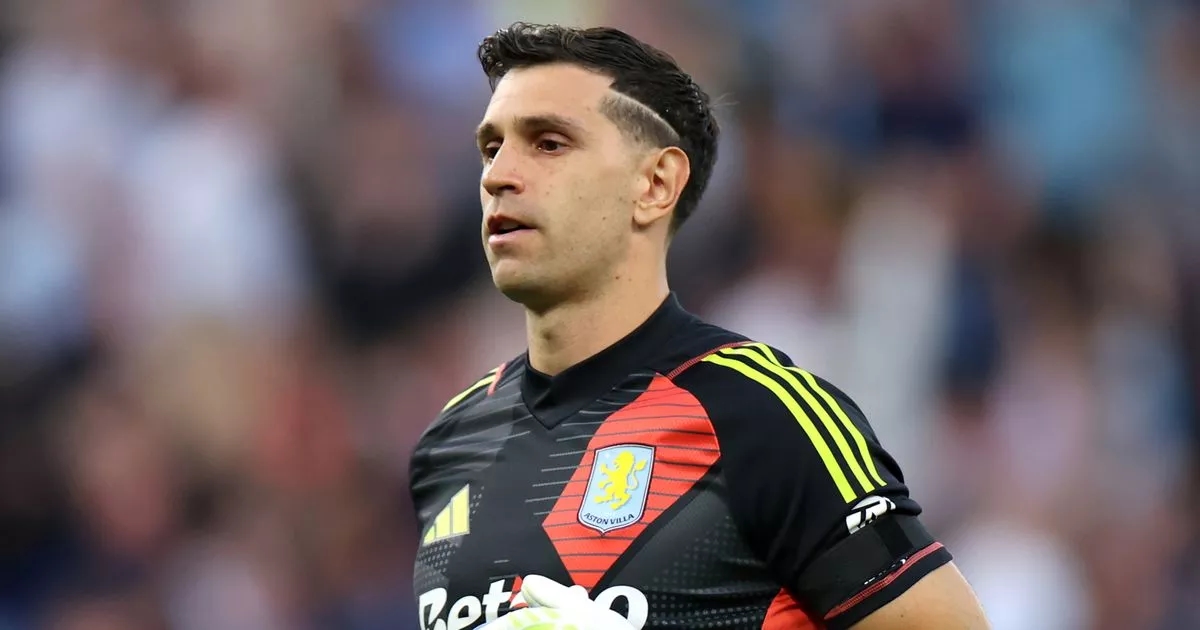 Premier League's 8 bizarre loan transfers as Man Utd fail with Emi Martinez offer