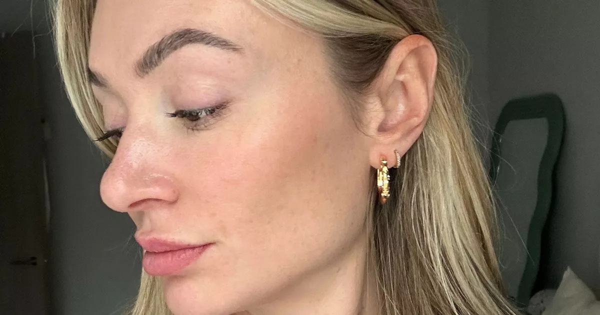 My most complimented gold earrings don't tarnish and look like an Astrid & Miyu pair
