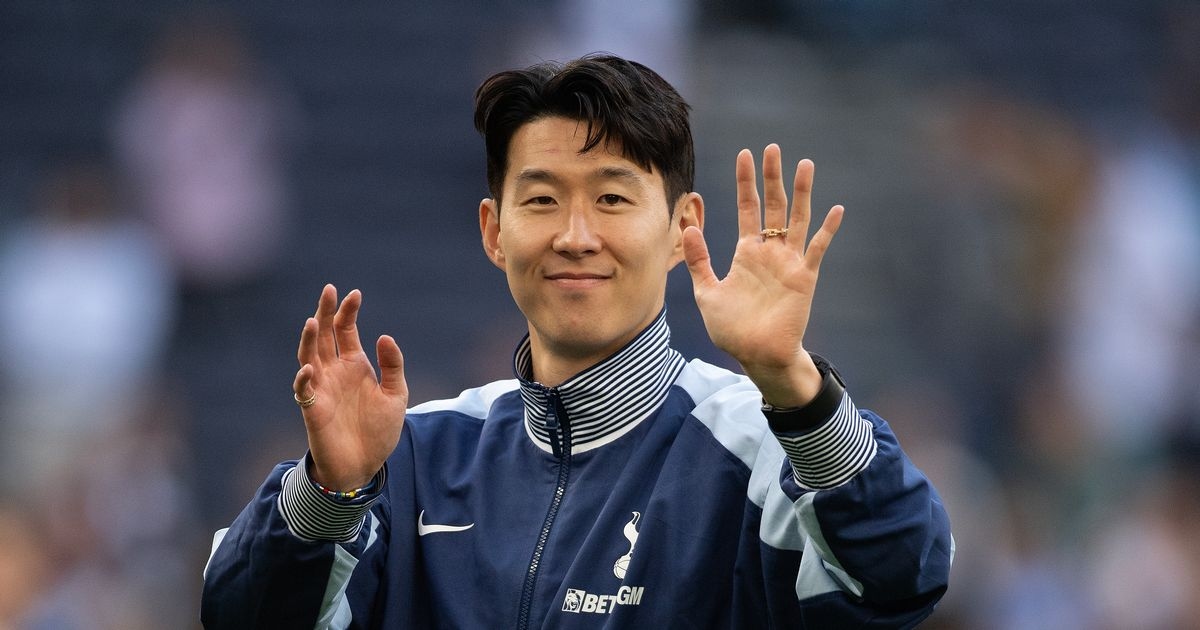 Tottenham considering £15m transfer bid for Son Heung-min - but he won't leave yet