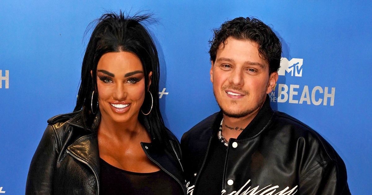 Katie Price's boyfriend JJ Slater issues relationship 'ultimatum' after split rumours