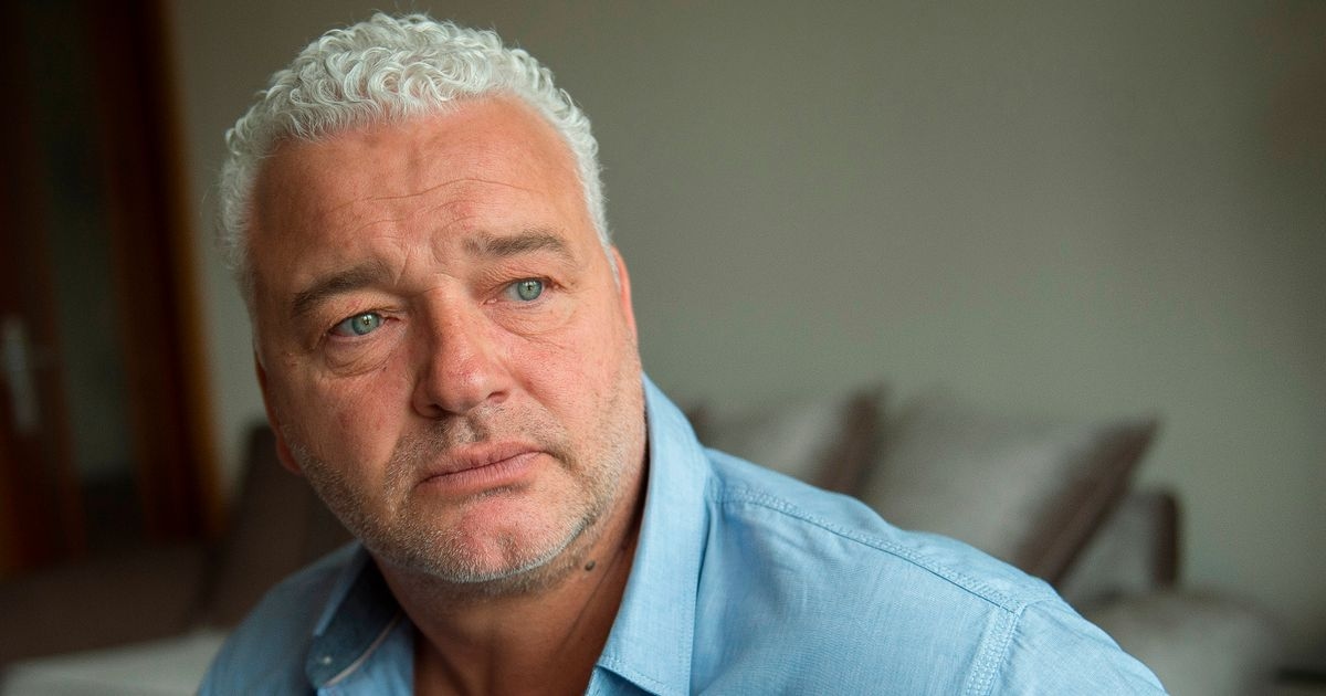 Ex-England star hailed as 'force for good' as he wins the Sir Bobby Charlton award