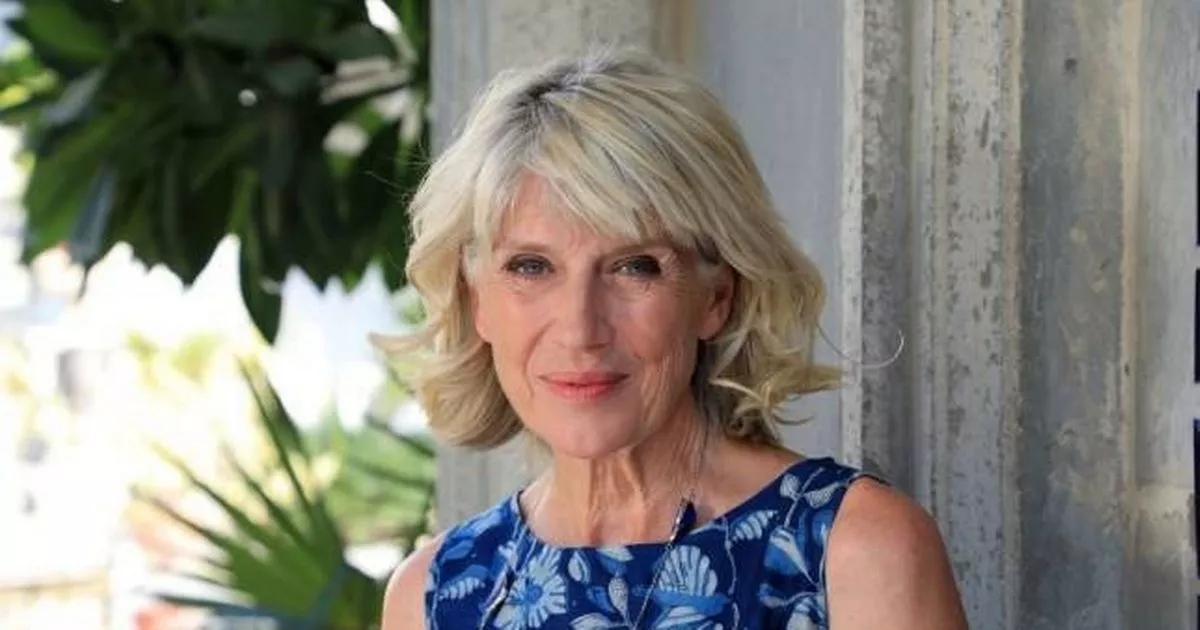 Met chief apologises to broadcaster Selina Scott amid her fury after mugging