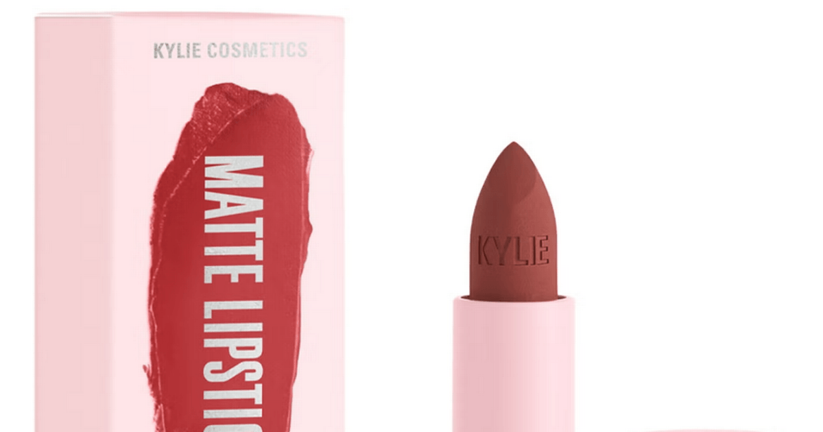 Lipstick which shoppers are loving at Lookfantastic now 40% off