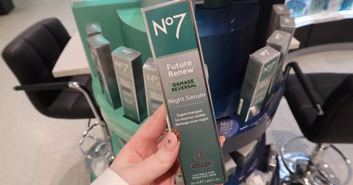 Boots' No7 Future Renew Night Serum at half price for a limited time