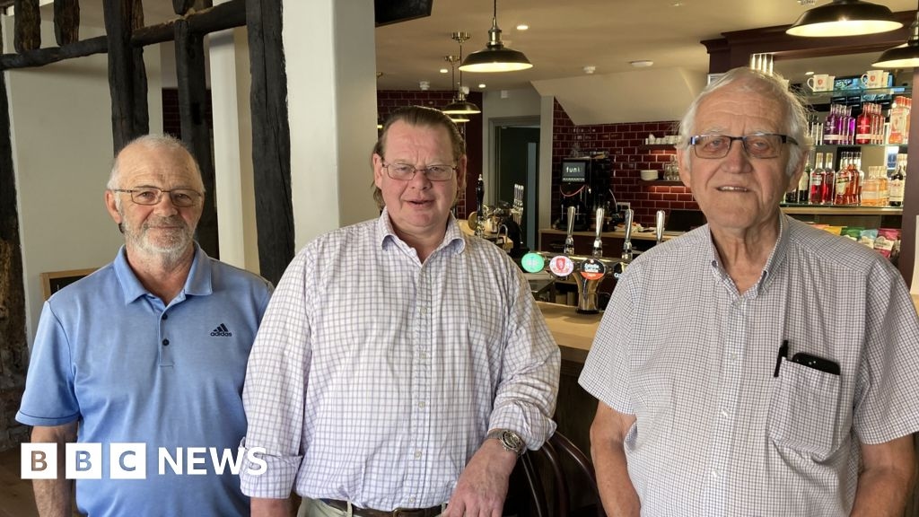 Suffolk pub The George reopens in Wickham Market after 2013 fire