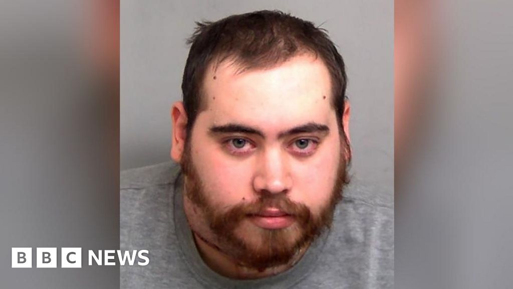Man pleads guilty to murdering his mother in Clacton