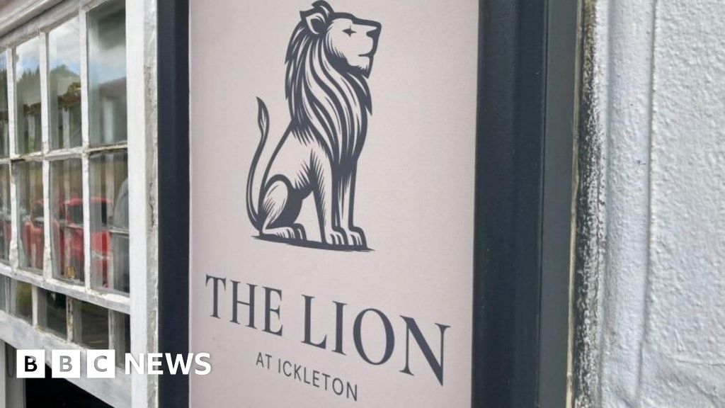 Community-owned pub Lion at Ickleton holds grand reopening