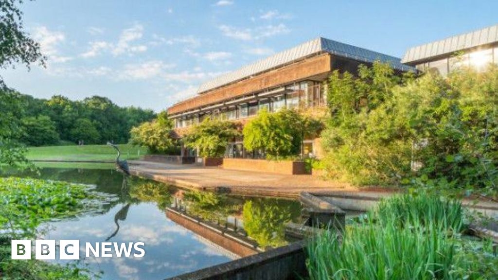 Worcestershire County Council HQ recommended for disposal