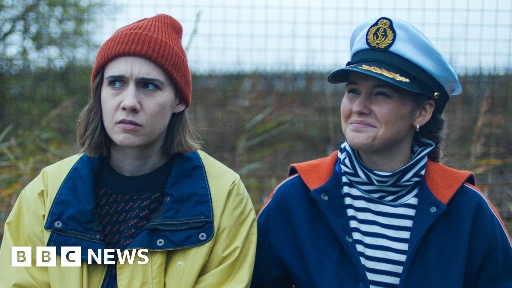 Such Brave Girls: The dark comedy inspired by 'bleak' dating scene