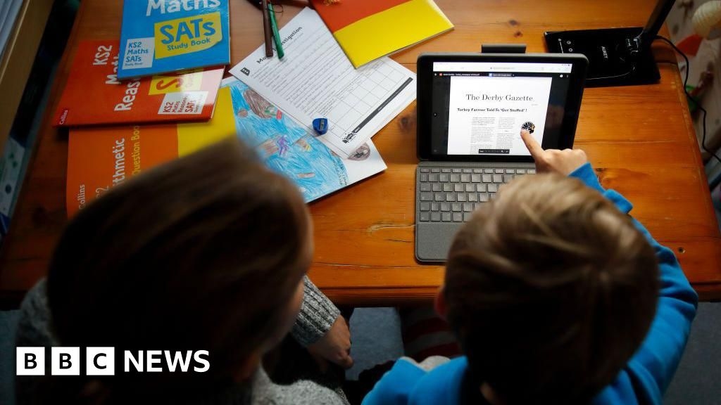 Mum sets up support group for home-schooled children