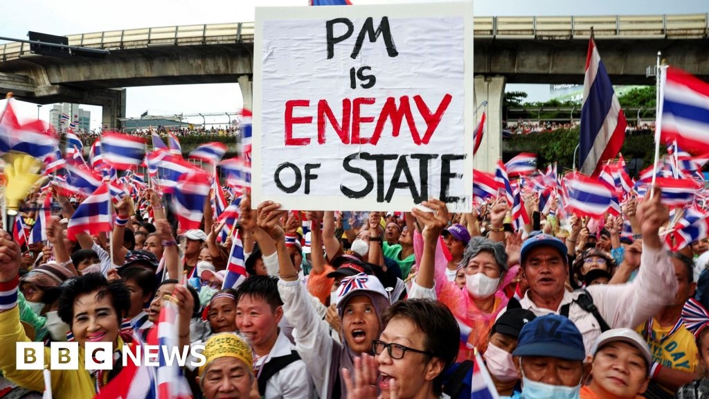 Bangkok protests: Thousands rally to call for Thai PM Paetongtarn Shinawatra to resign