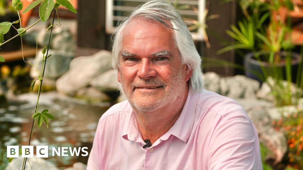 New Lenwade tropical house with 400 butterflies opens