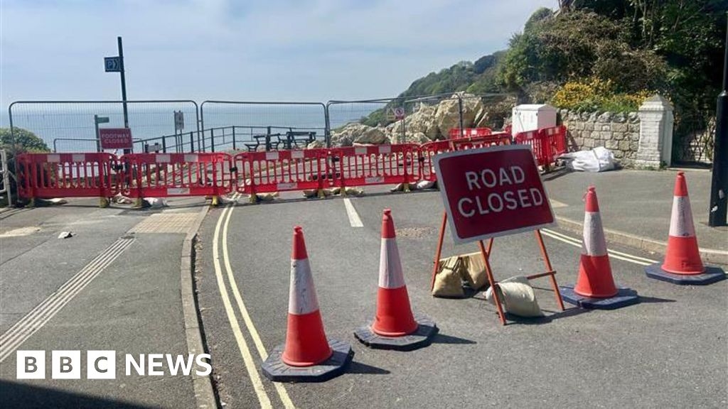 Ventnor highway clearing plan starts after 'significant rockfall'