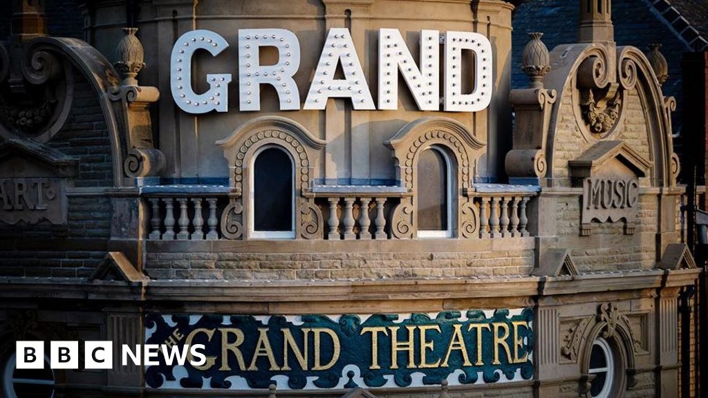 Restoration work completed on Victorian Blackpool Grand Theatre