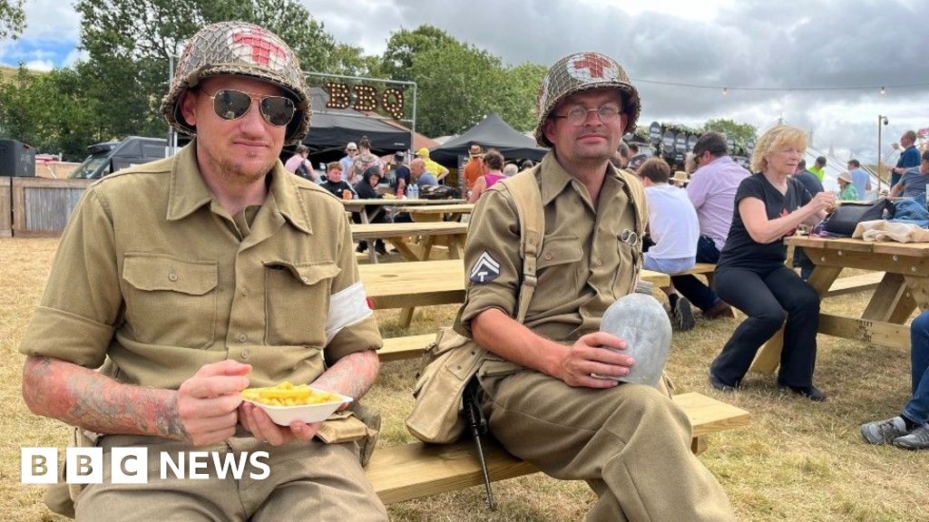 Chalke Festival hosts jousting and historic re-enactments