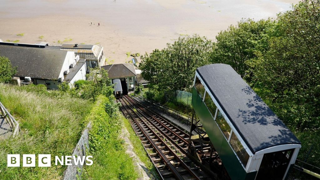 Scarborough's Victorian cliff lift celebrates 150th birthday