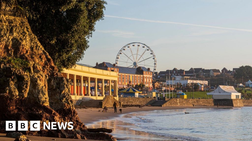 Snapchat used by teenagers to plan Barry island stabbing