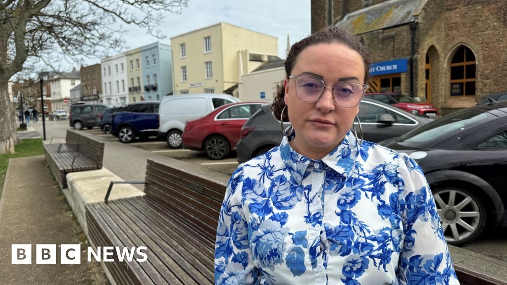 Kent driver found number plate was cloned after crash 280 miles away
