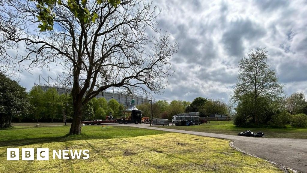 Two Newcastle parks given back Green Flag awards