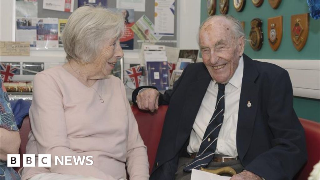 Oswestry D-Day veteran celebrates 106th birthday