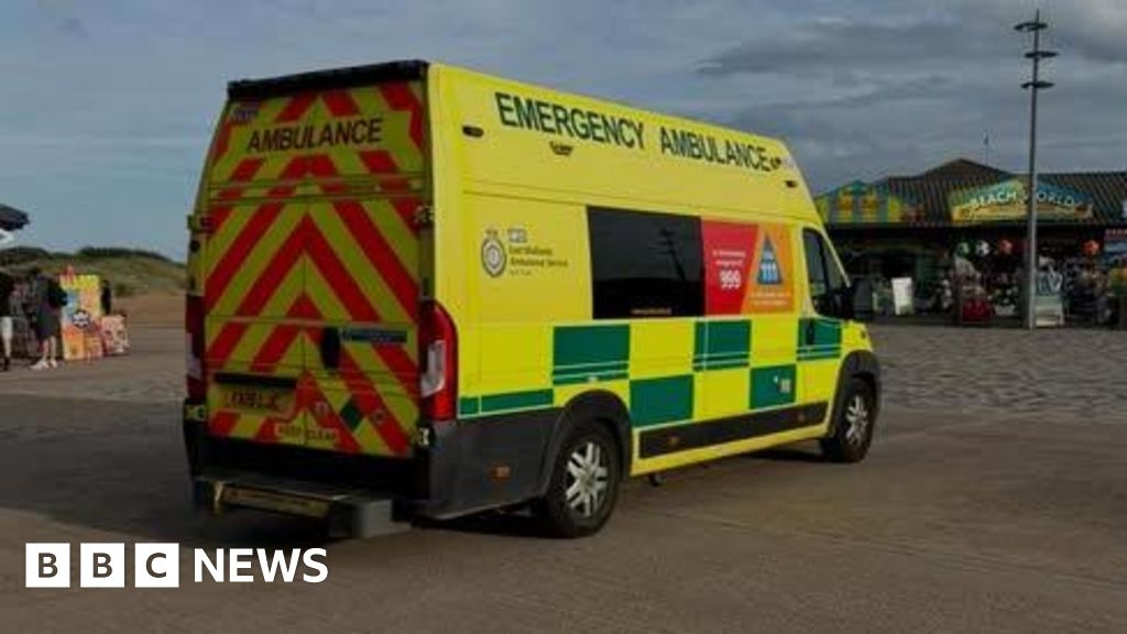 Man dies after getting into difficulty in sea at Skegness