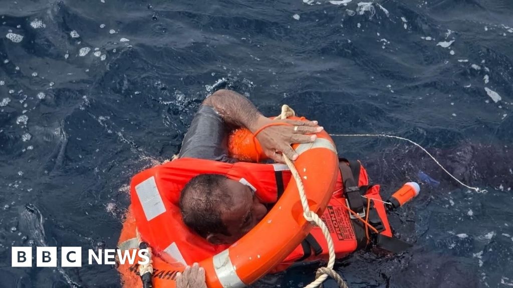Houthis: Search for survivors after Red Sea cargo ship attacked