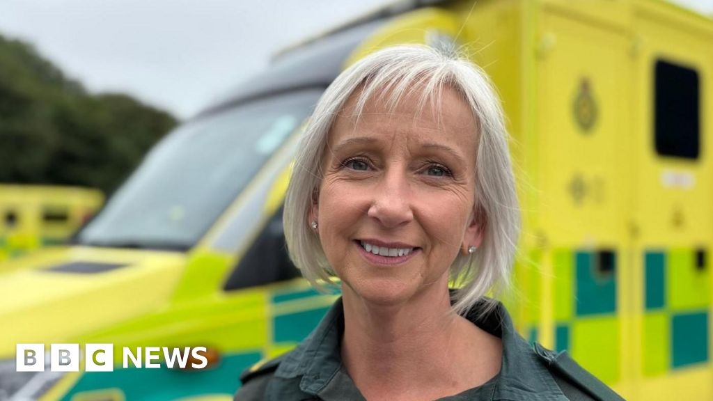 Welsh Ambulance Service volunteer 999 responders part of overhaul