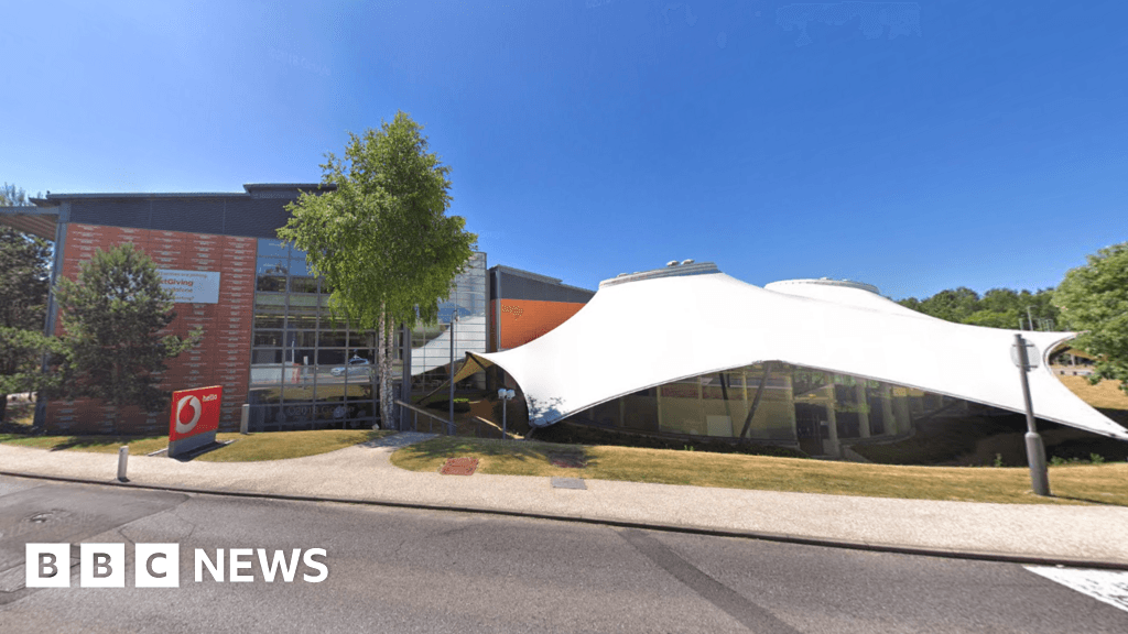Part of Vodafone HQ in Newbury to become science park
