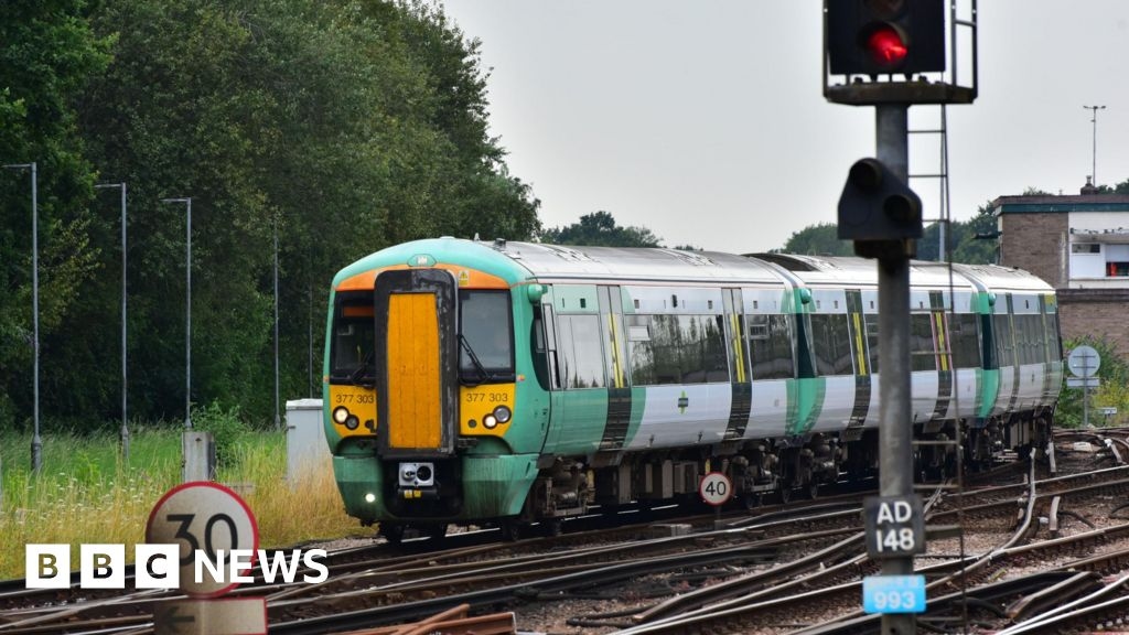 Rail passengers warned ahead of Redhill to Tonbridge line closure