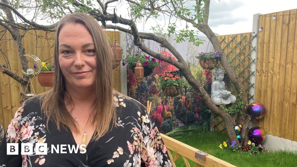 Bomere Heath: Garden boundary investigation starts after dispute