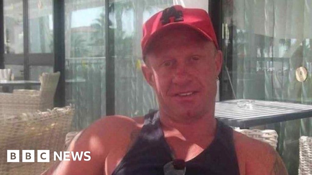 Porth crash victim's family pay tribute to Ian Winder