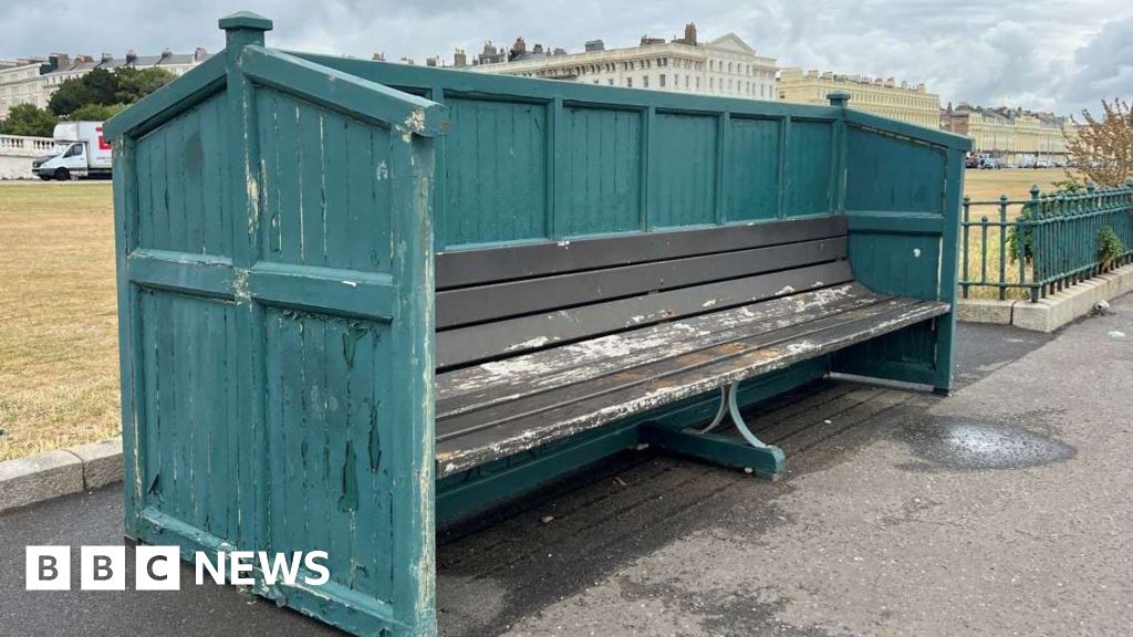 Convicted criminals to restore Hove seafront benches