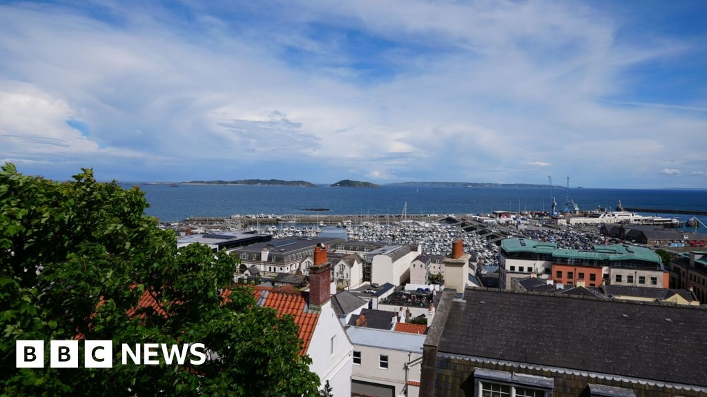 Confidence in Guernsey economy growing, survey suggests