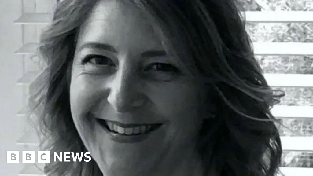 Man killed ex-fiancee at luxury hotel in Bagshot, court told