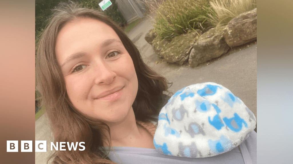 Beccles mum urges people not to kiss babies after son's illness
