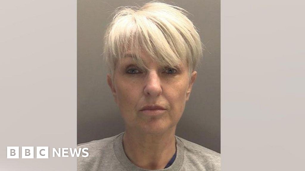 Liverpool prison officer who smuggled tobacco in bra jailed