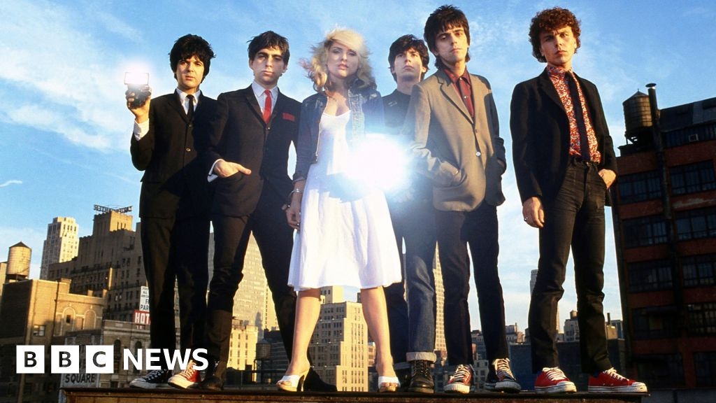 Rare behind-the-scenes Blondie photos go on show in London