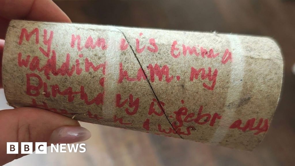 Author of 'sweet' toilet roll note hidden in loft found 35 years on