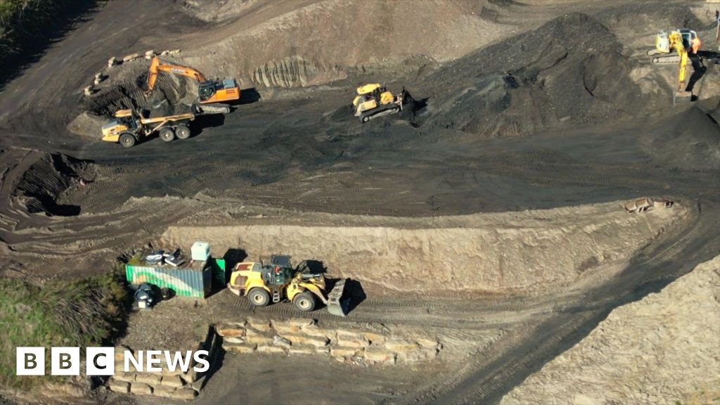 South Elmsall residents complain over 'putrid' smell from quarry